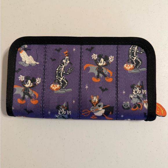 Harveys Handbags - Harveys Mickey and Friends Halloween Classic Wallet
